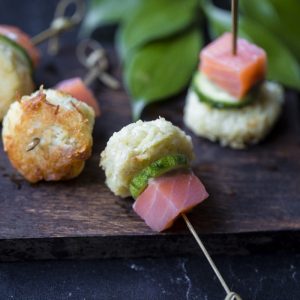 Драник картофельный с семгой и огурцом